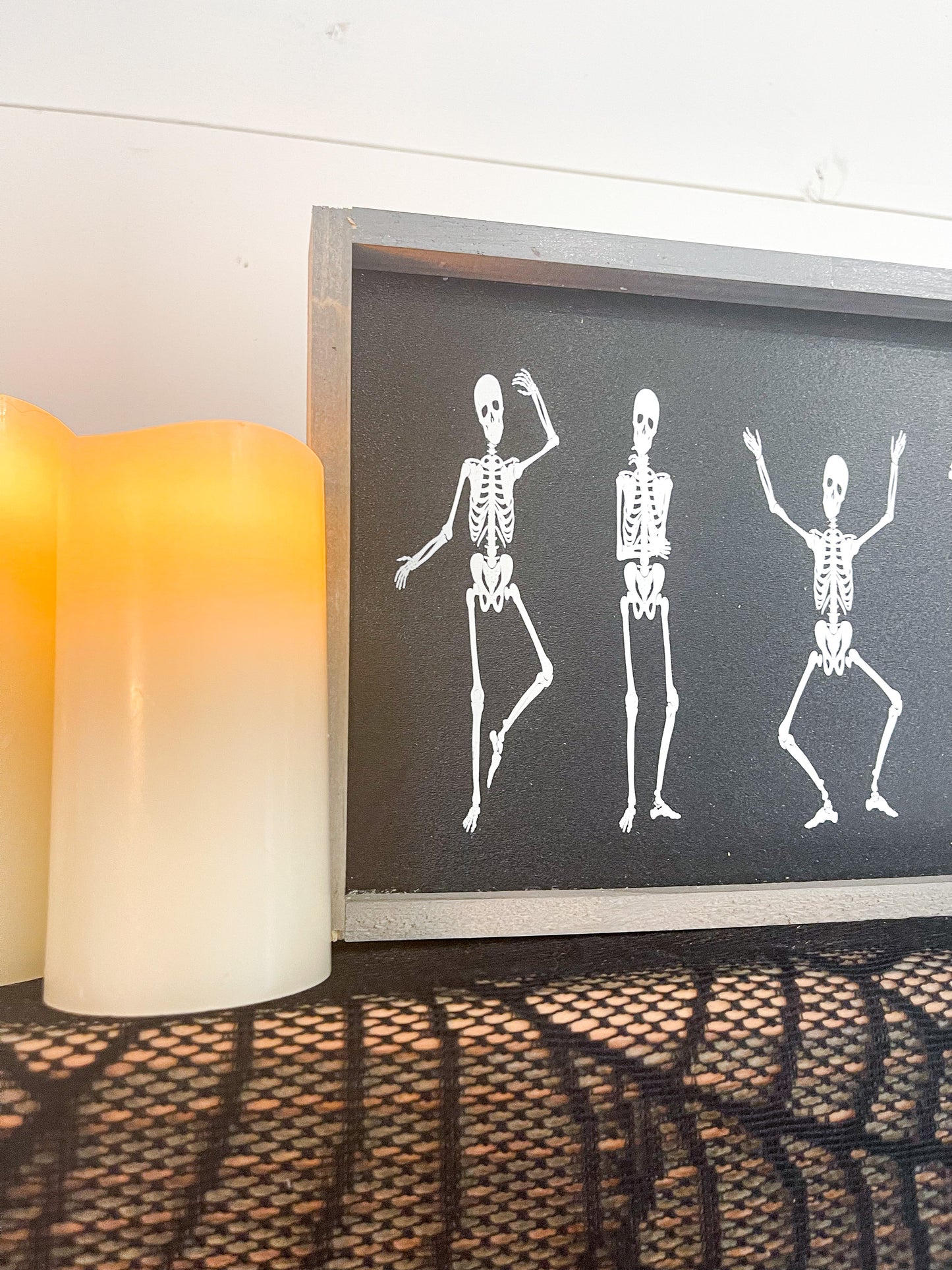 Dancing Skeleton; Bones, Halloween